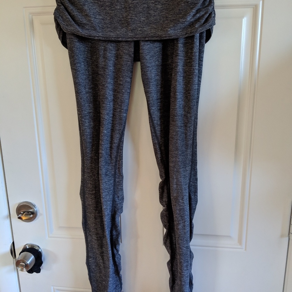 Lululemon size 8 Gray Heathered Skirted leggings